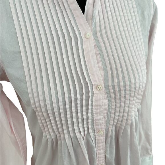GAP light pink cotton Pintuck bodice button front blouse with removable collar. - Picture 5 of 9